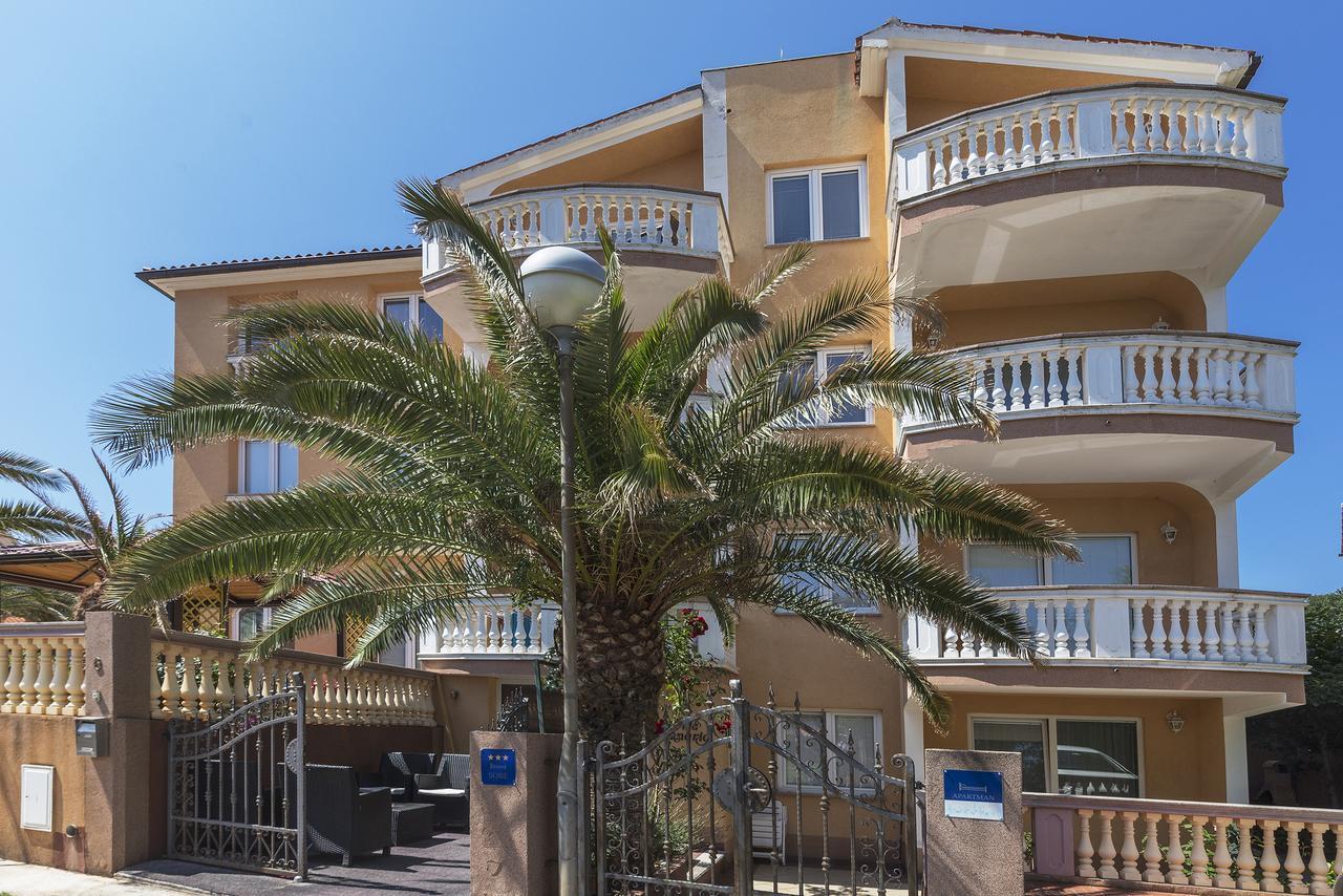 Apartments Canaria Pola Esterno foto